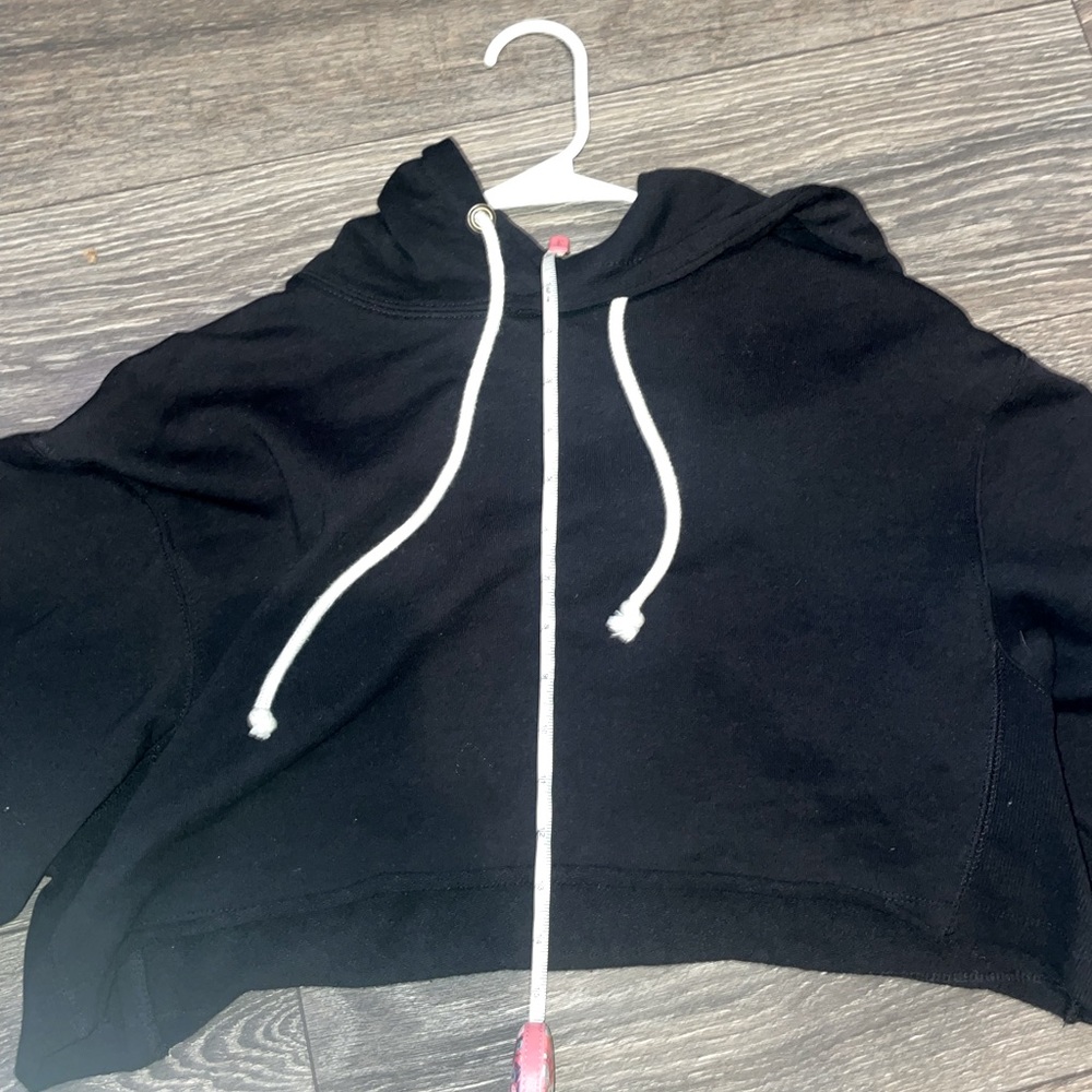 Cropped Draw String Hoodie - Picture 7 of 9